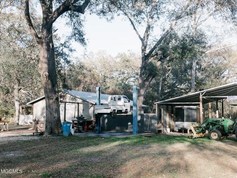 11304 Prassenos Ln, Moss Point, MS 39562 photo 12