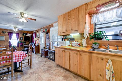 2889 Benjo Rd, Mclain, MS 39456 photo 9