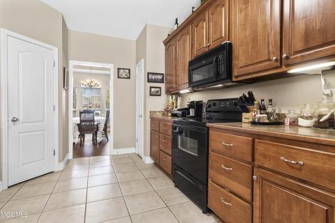 22801 Sonora Dr, Moss Point, MS 39562 photo 11