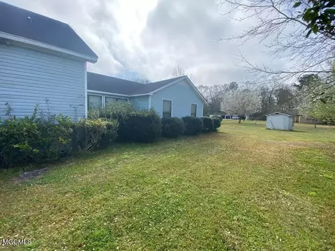 4610 Jamestown Rd, Moss Point, MS 39563 photo 2