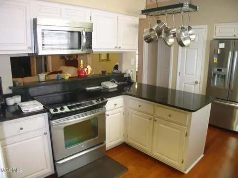 7828 Hilo Pl, Diamondhead, MS 39525 photo 14