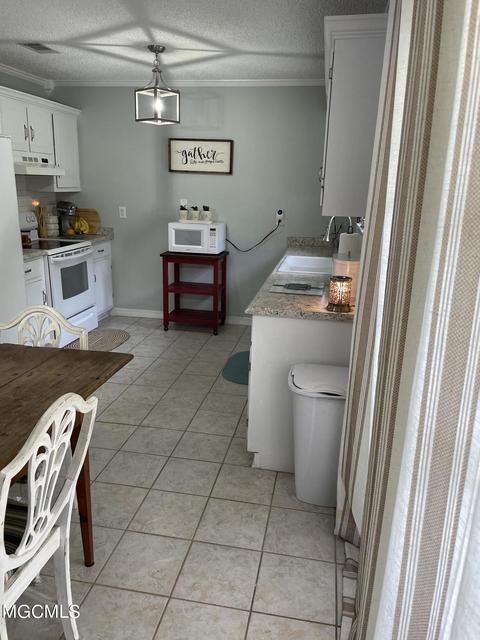 7401 Laetner Dr, Moss Point, MS 39562 photo 16