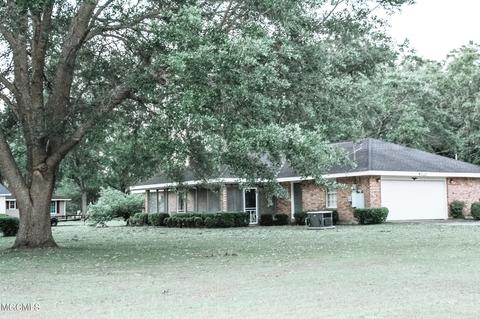 6232 Mccormack Rd, Moss Point, MS 39562 photo 2