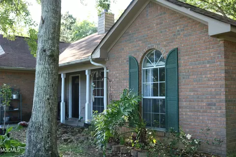 3316 Seagrape Dr, Gautier, MS 39553 photo 2