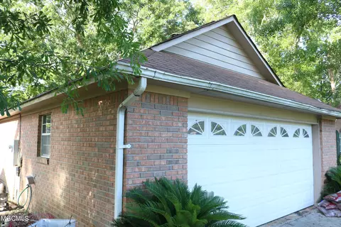 3316 Seagrape Dr, Gautier, MS 39553 photo 3