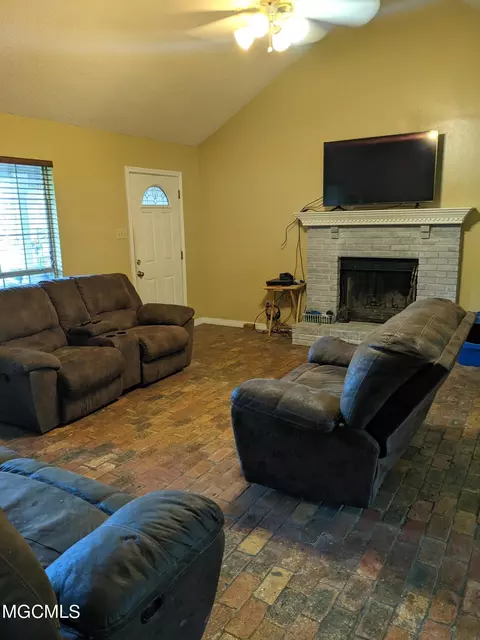 3316 Seagrape Dr, Gautier, MS 39553 photo 6