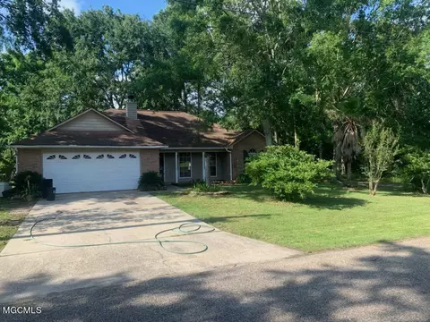 3316 Seagrape Dr, Gautier, MS 39553 photo 1