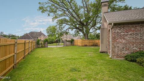 806 Darius Dr, Biloxi, MS 39532 photo 4