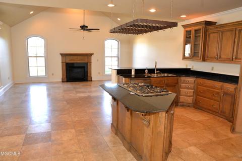 806 Darius Dr, Biloxi, MS 39532 photo 10