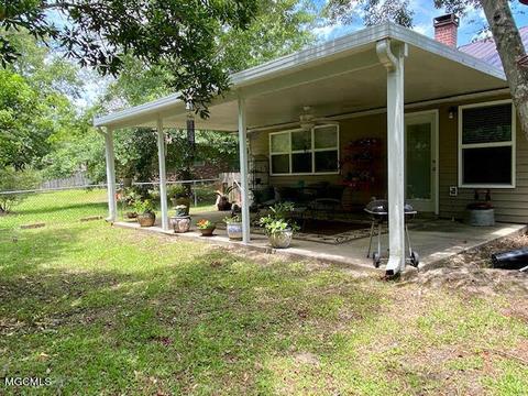 574 Alkii Ct, Diamondhead, MS 39525 photo 4