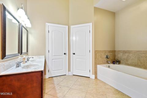 89366 E Diamondhead Dr, Diamondhead, MS 39525 photo 6