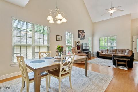 89366 E Diamondhead Dr, Diamondhead, MS 39525 photo 2