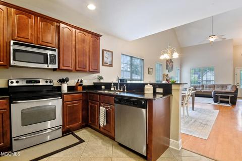 89366 E Diamondhead Dr, Diamondhead, MS 39525 photo 3