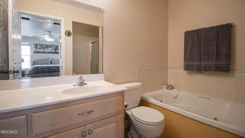 6409 Crescent Shore Dr, Biloxi, MS 39532 photo 12