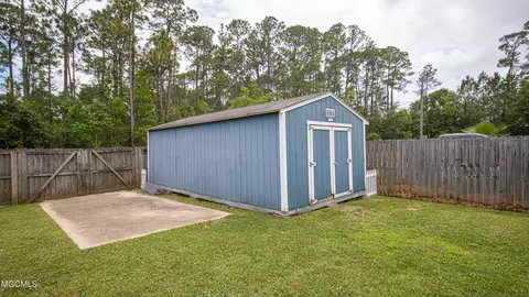 6409 Crescent Shore Dr, Biloxi, MS 39532 photo 16