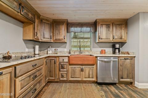 266 Lloyd Eubanks Rd, Lucedale, MS 39452 photo 13