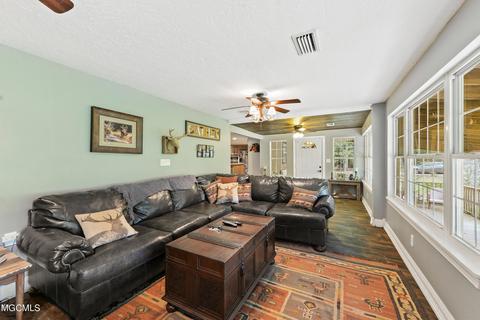 266 Lloyd Eubanks Rd, Lucedale, MS 39452 photo 7