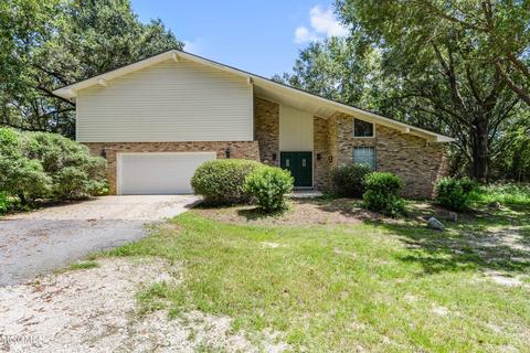 14804 Wolf Ridge Rd, Moss Point, MS 39562 photo 1