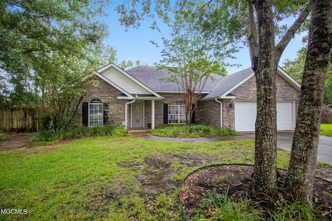 104 Maple Cv, Long Beach, MS 39560 photo 2