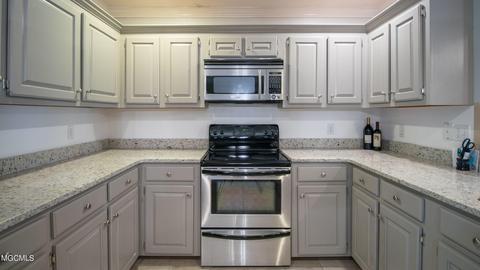 104 Maple Cv, Long Beach, MS 39560 photo 3