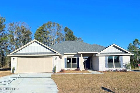 13900 Ruby Ln, Biloxi, MS 39532 photo 1
