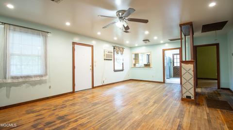 20609 Basch Rd, Long Beach, MS 39560 photo 2