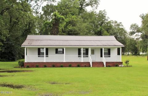 2141 Mill St Ext, Lucedale, MS 39452 photo 1
