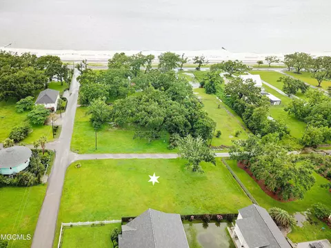 174 Ocean Wave Ave, Long Beach, MS 39560 photo 2