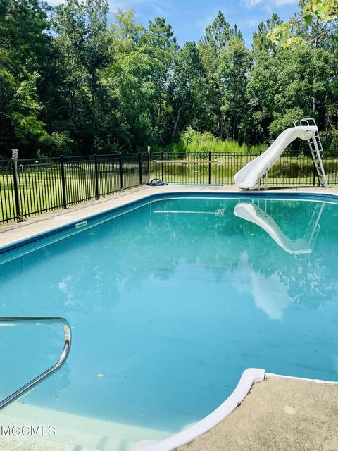 3025 Jerry Davis Rd, Moss Point, MS 39562 photo 4