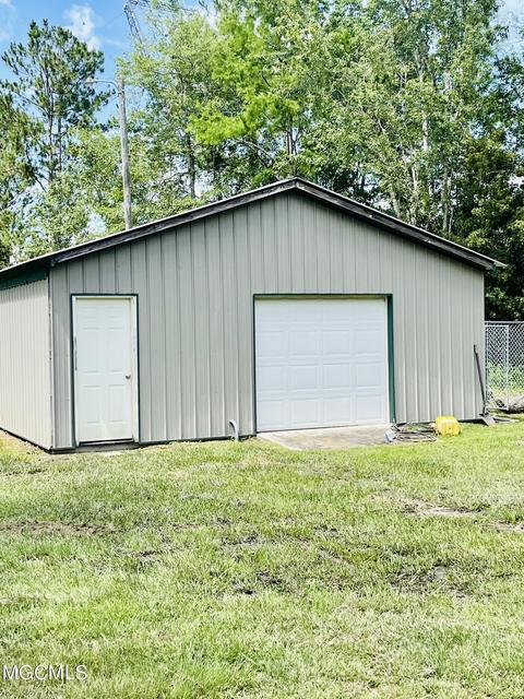 3025 Jerry Davis Rd, Moss Point, MS 39562 photo 6
