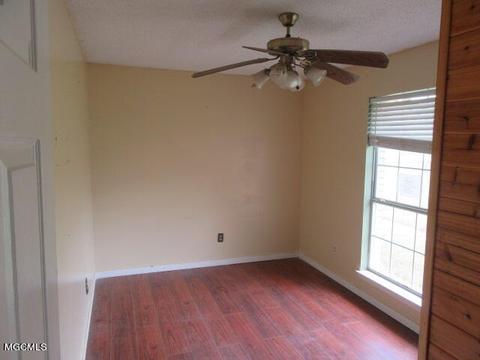 6221 Hans Rd, Moss Point, MS 39562 photo 11
