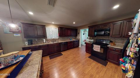 216 Shotts Mcleod Rd, Lucedale, MS 39452 photo 5