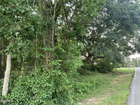 6823 Hilo St, Diamondhead, MS 39525 photo 3