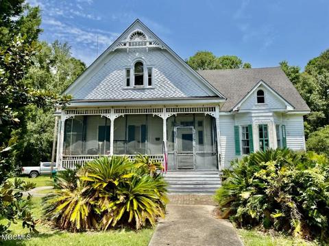 3301 Dantzler St, Moss Point, MS 39563 photo 1