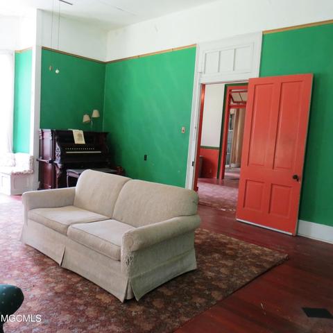 3301 Dantzler St, Moss Point, MS 39563 photo 11