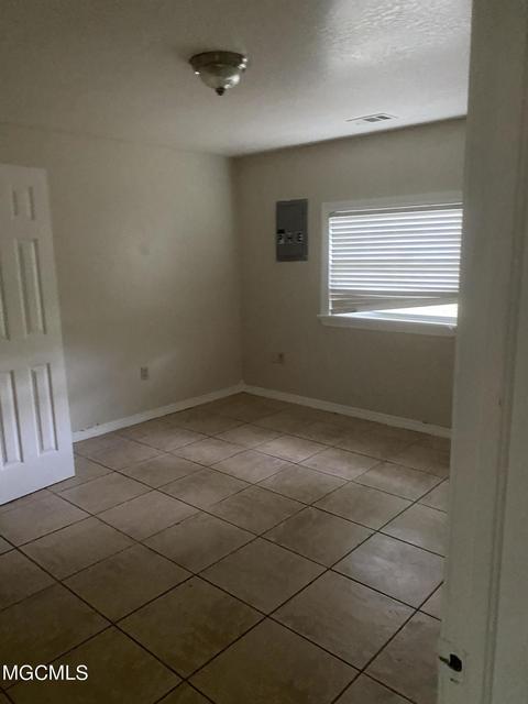 4212 Walter St, Moss Point, MS 39563 photo 5