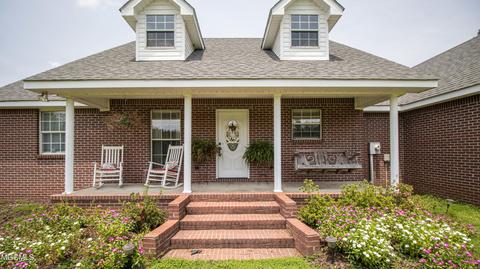 56 Presley Dr, Wiggins, MS 39577 photo 2