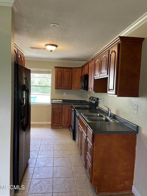 202 Alyce Pl, Long Beach, MS 39560 photo 9