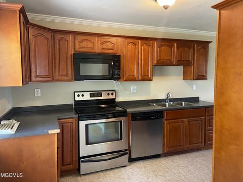 202 Alyce Pl, Long Beach, MS 39560 photo 8
