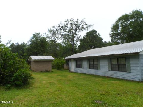 21511 Saucier Lizana Rd, Saucier, MS 39574 photo 2
