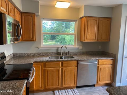 688 Apona St, Diamondhead, MS 39525 photo 8