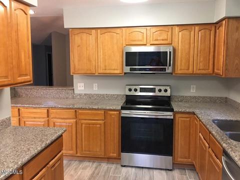688 Apona St, Diamondhead, MS 39525 photo 7