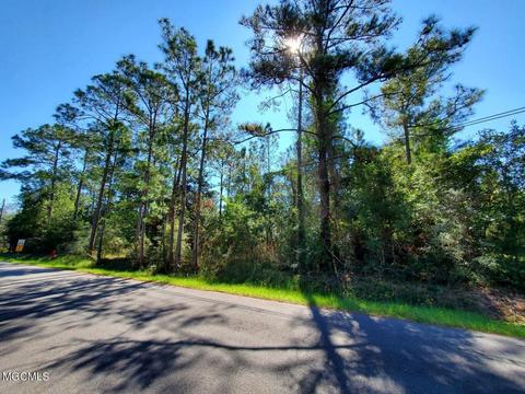 lot26 28 Herlihy St, Waveland, MS 39576