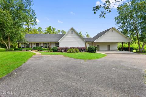 50 Sunset Rd, Wiggins, MS 39577 photo 1