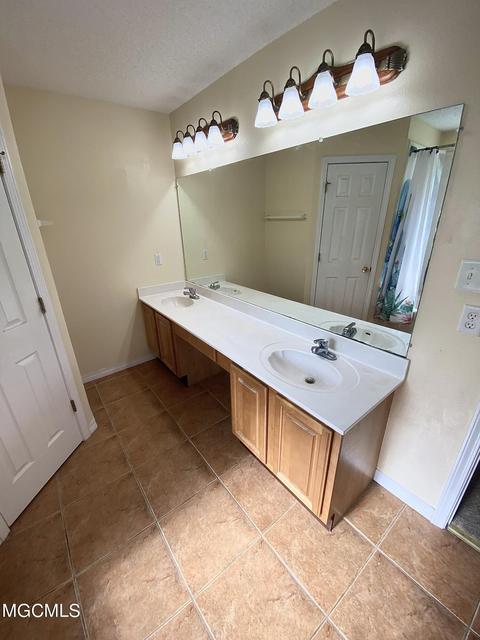 2012 Barracuda Dr, Gautier, MS 39553 photo 19
