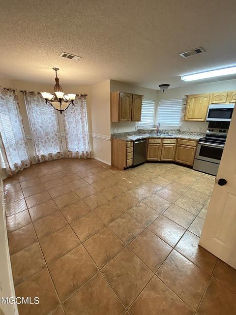 2012 Barracuda Dr, Gautier, MS 39553 photo 13