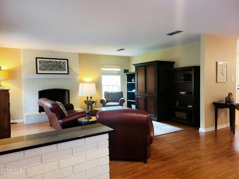 7733 Manini Way, Diamondhead, MS 39525 photo 2