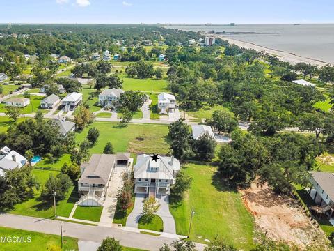 210 West Ave, Long Beach, MS 39560 photo 32