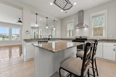 210 West Ave, Long Beach, MS 39560 photo 4
