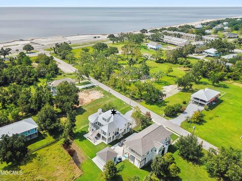 210 West Ave, Long Beach, MS 39560 photo 28